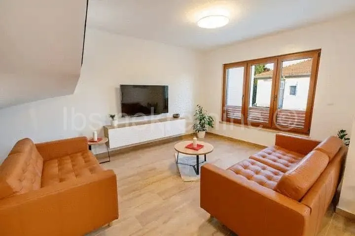 ***prekrasna vila-50 m od mora!!! - slika 8