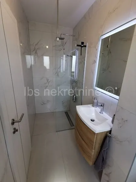 *** moderno namješten trosoban penthouse!!!*** - slika 20