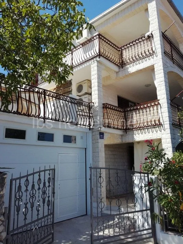 kuća prodaja čiovo 658 m2 - slika 7