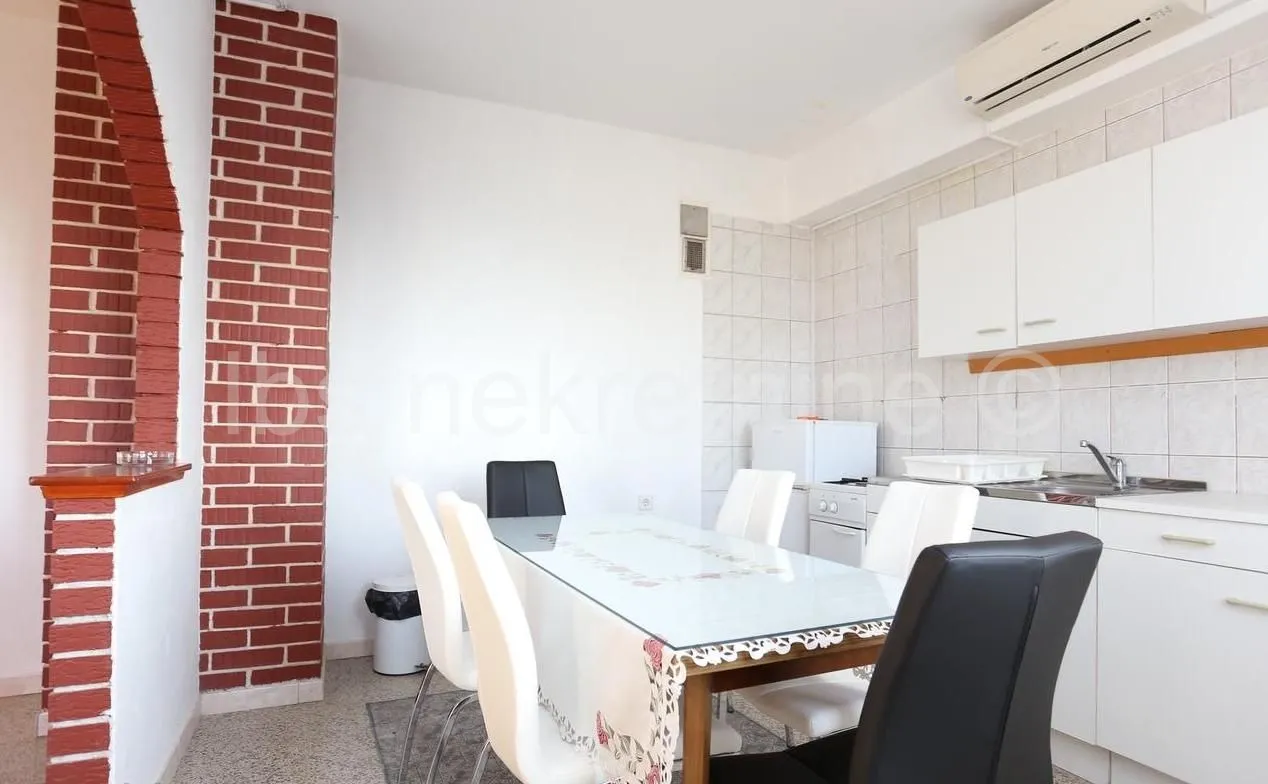 kuća prodaja kaštel stari 330 m2 - slika 5