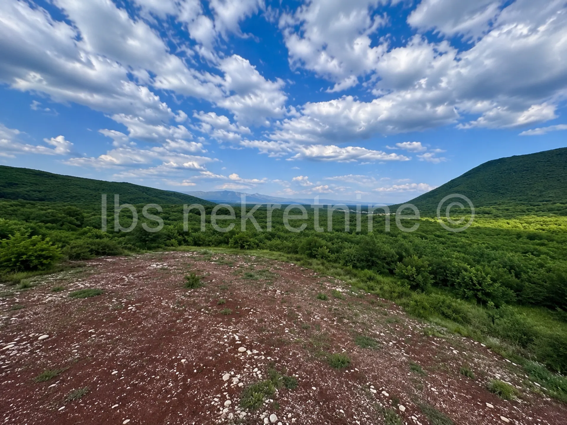 radošić – zemljište 2.590 m² - mogućnost parcelacije prema želji kupca - slika 2