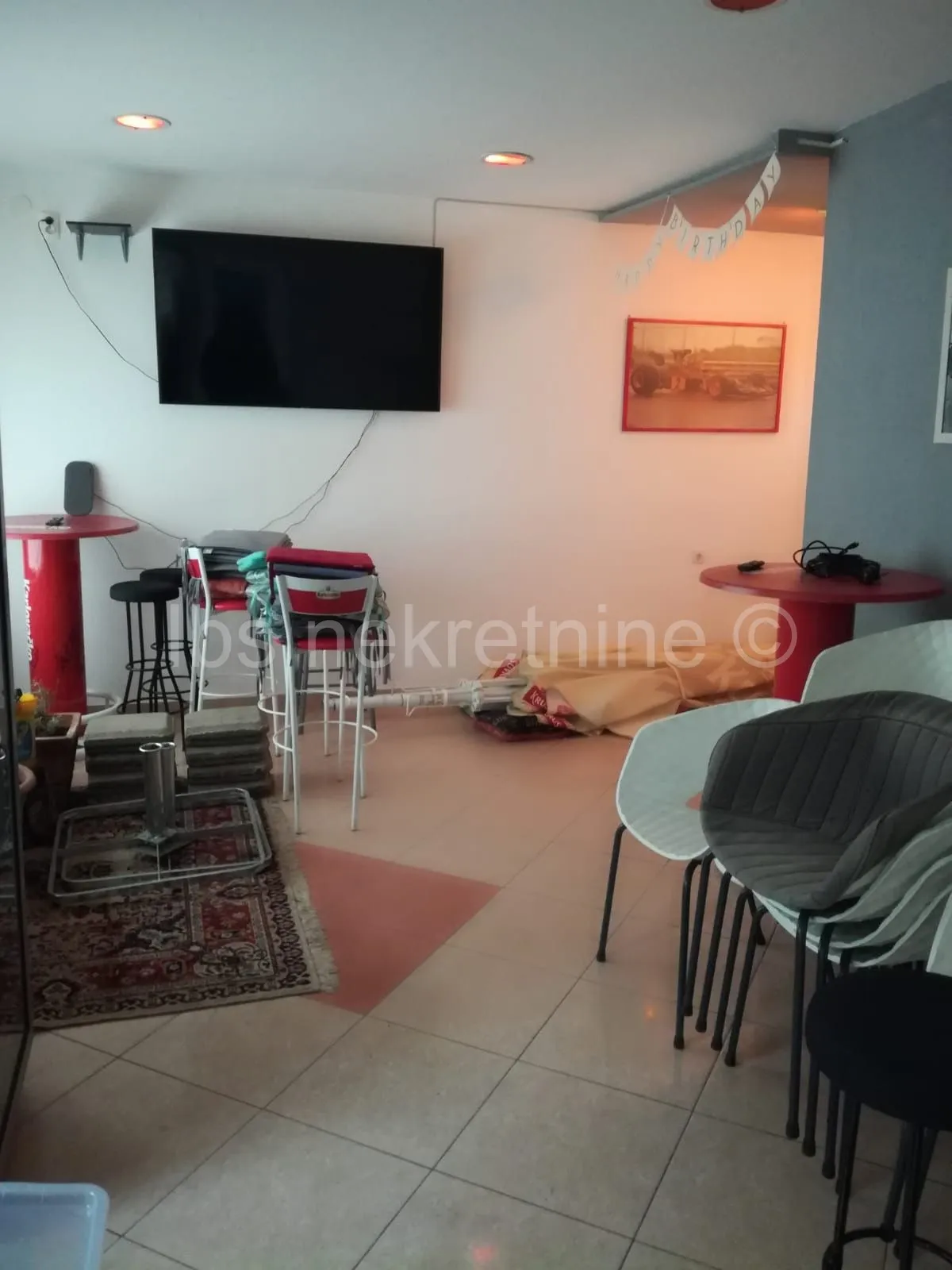 Poslovni prostor Najam/Zakup Sinj 75 m2 - Sinj, Sinj
