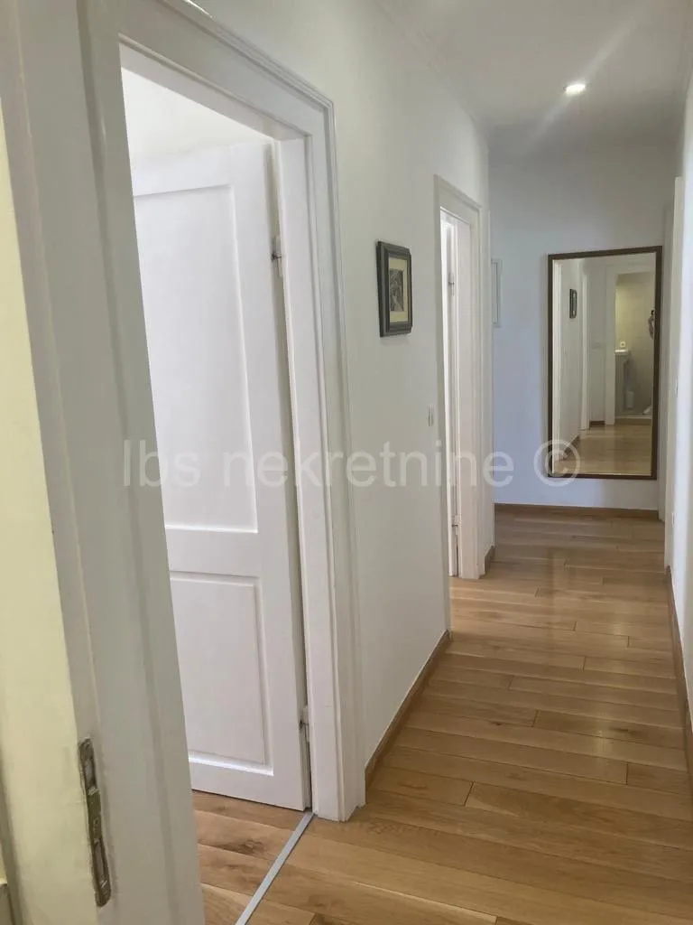 stan prodaja makarska 75 m2 - slika 9