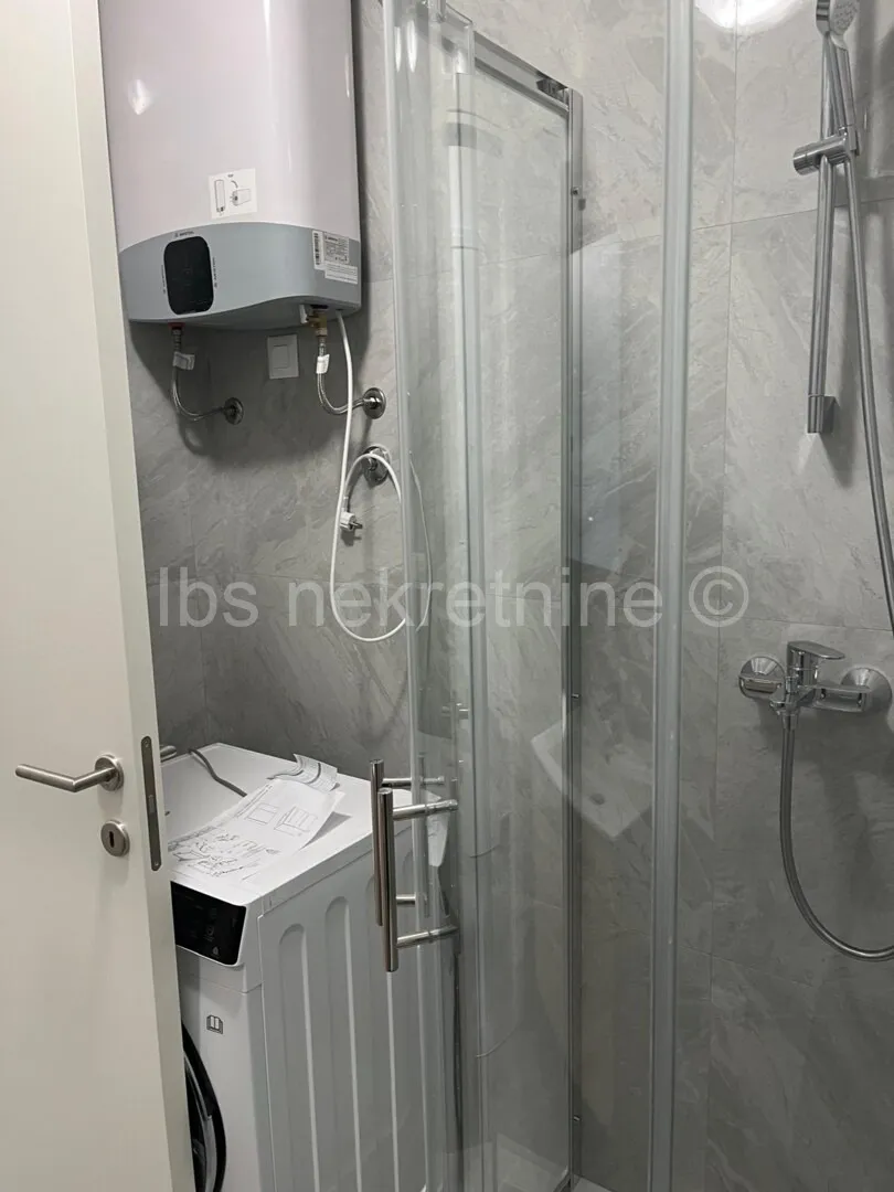 split, mejaši - jednosoban stan s garažom - slika 7