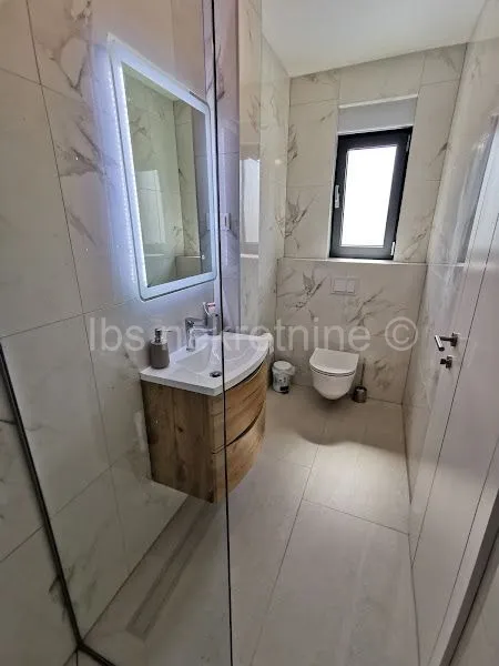 *** moderno namješten trosoban penthouse!!!*** - slika 21