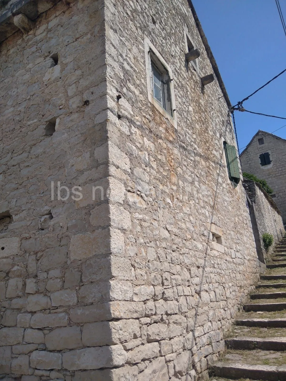kuća prodaja pučišća 200 m2 - slika 8