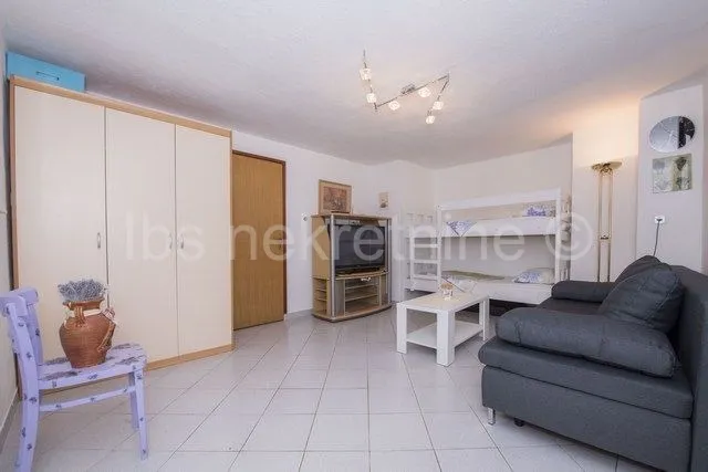 kuća sa četiri apartmana!! - slika 4