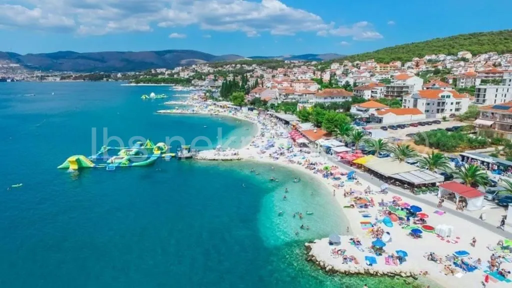 Kuća na plaži!! - Okrug Gornji, Okrug
