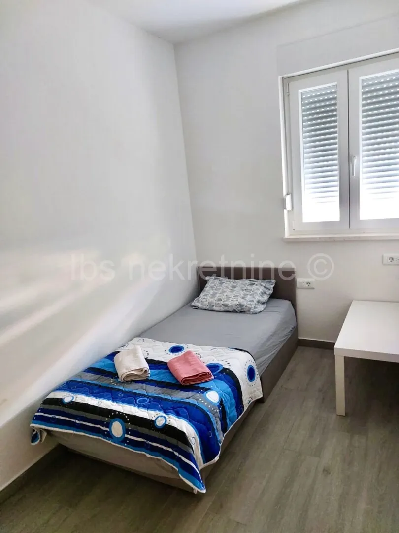 podstrana - trosoban stan na prvom katu, 80 m2, parking mjesto - slika 6