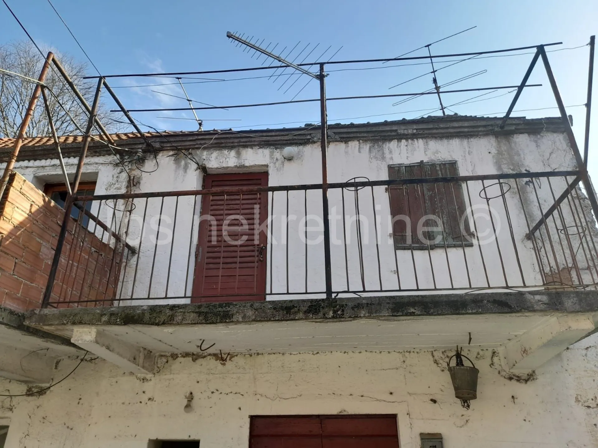 dugopolje kuća u nizu 140 m2 za adaptaciju - slika 6