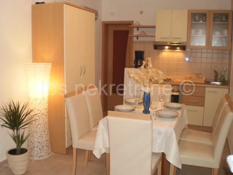 kuća prodaja omiš 368 m2 - slika 2