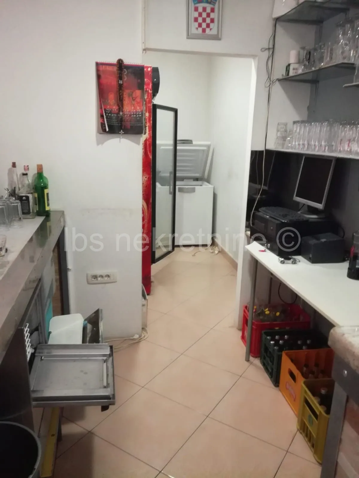 poslovni prostor najam/zakup sinj 75 m2 - slika 12