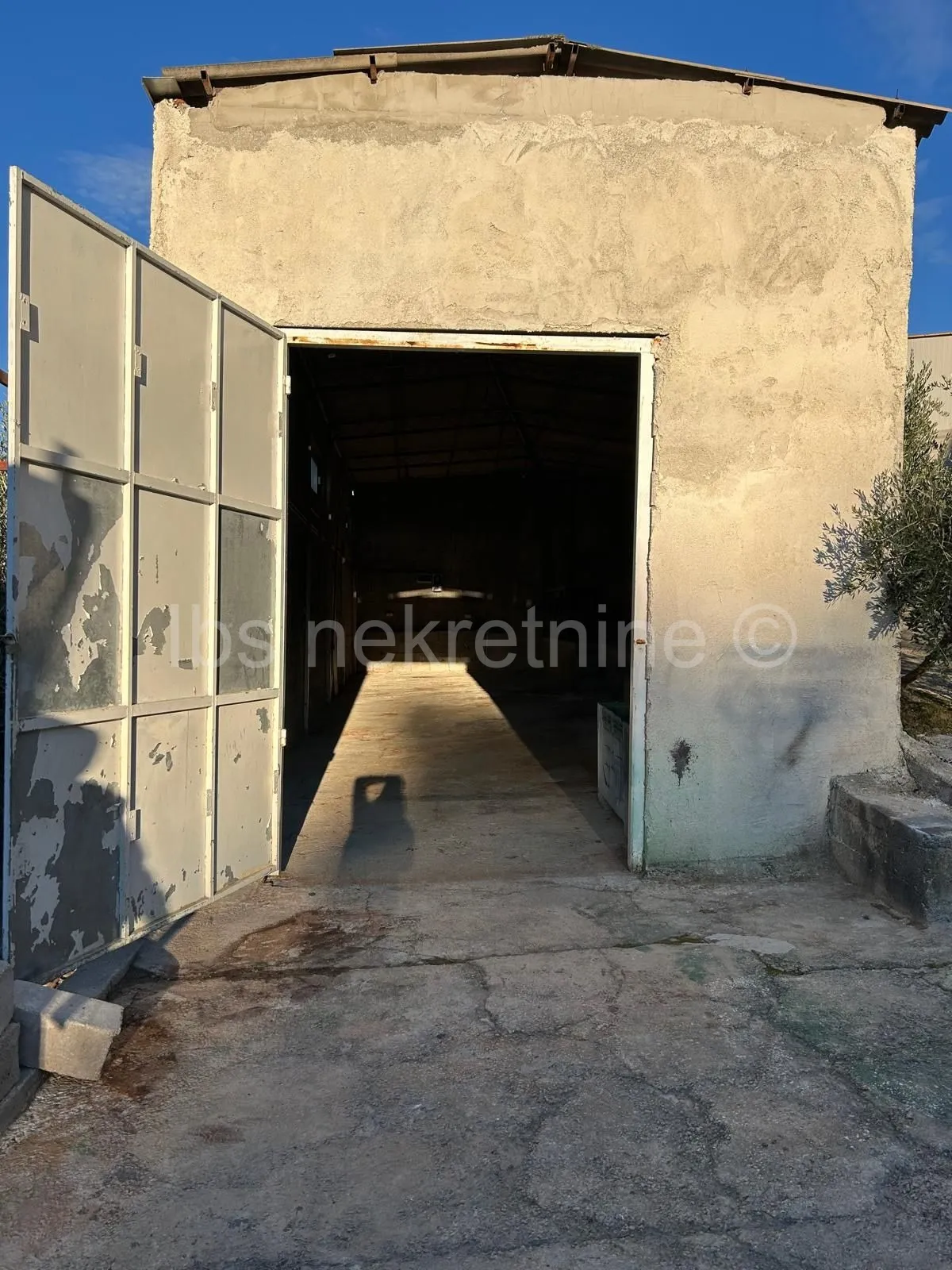 Solin hala 70m2 - Mravince, Solin - Okolica