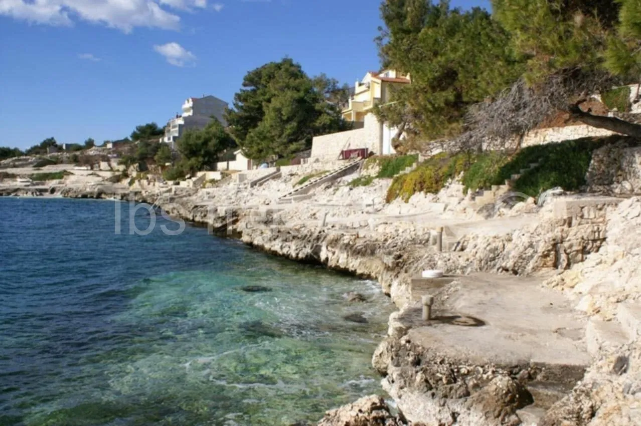 ***kuća sa 10 apartmana na atraktivnoj lokaciji!!!*** - slika 12