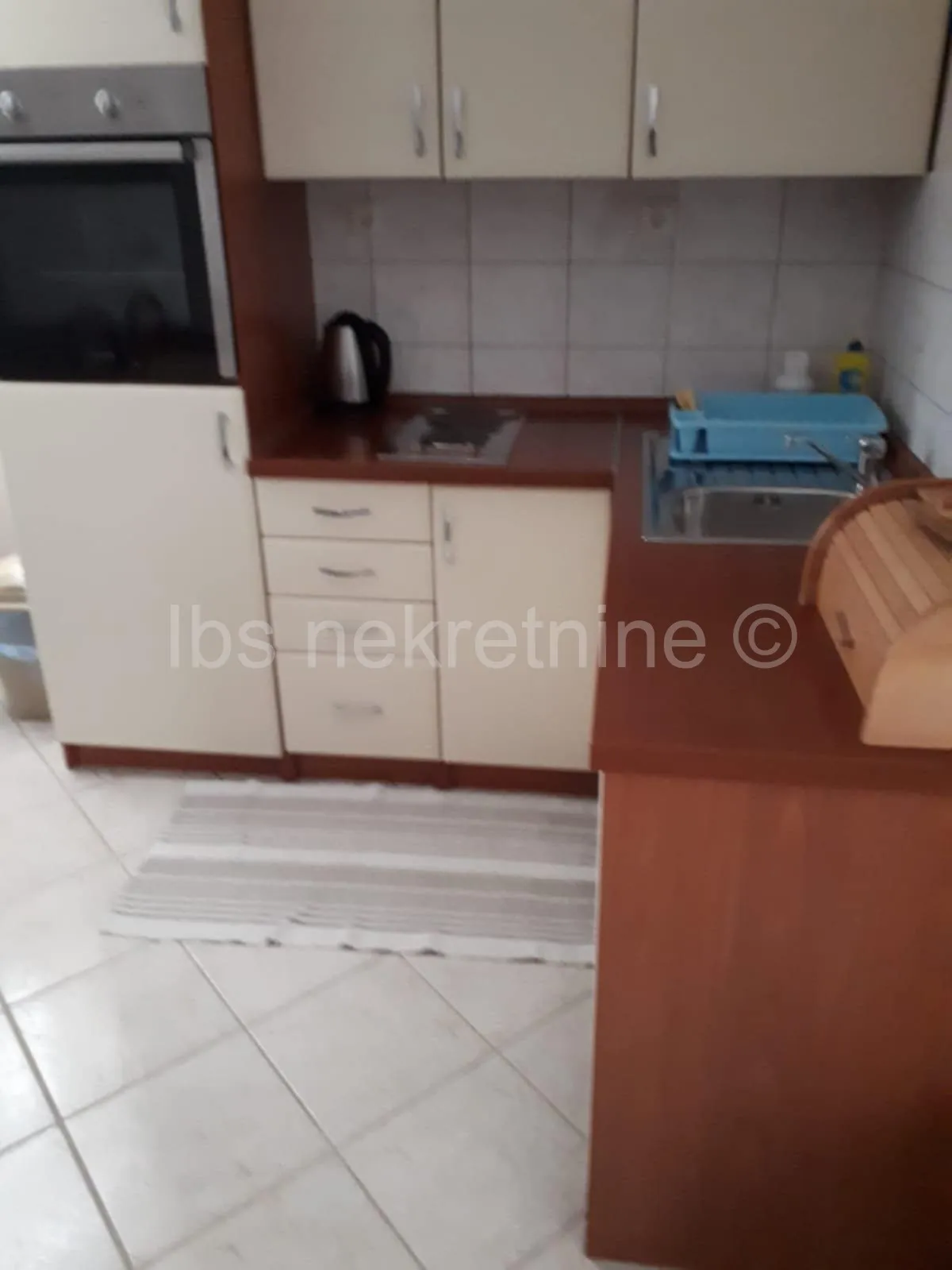 ***kuća sa 10 apartmana na atraktivnoj lokaciji!!!*** - slika 8