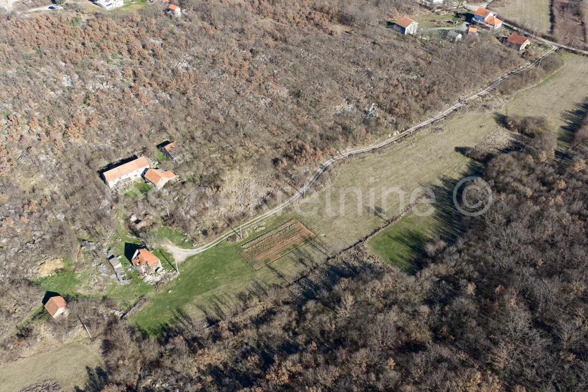 zemljište 40000 m2 - sinj, radošić - slika 2