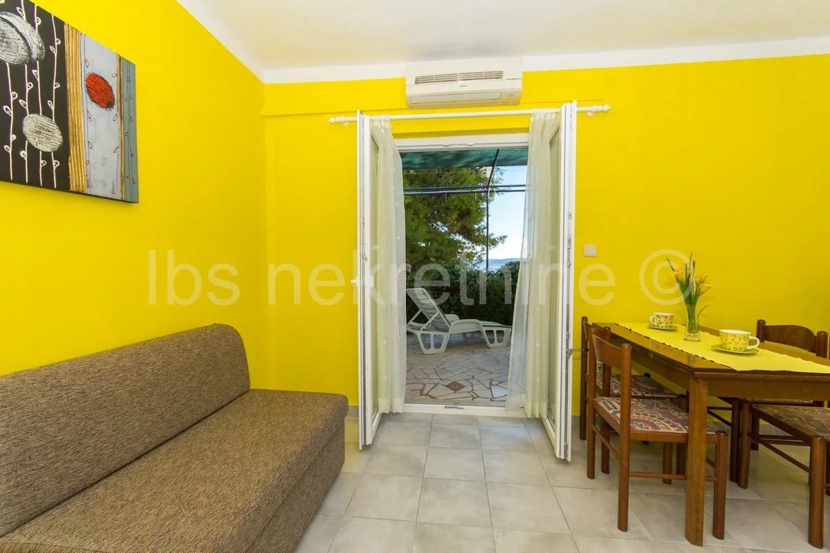 lijepa apartmanska kuća s bazenom!! - slika 31
