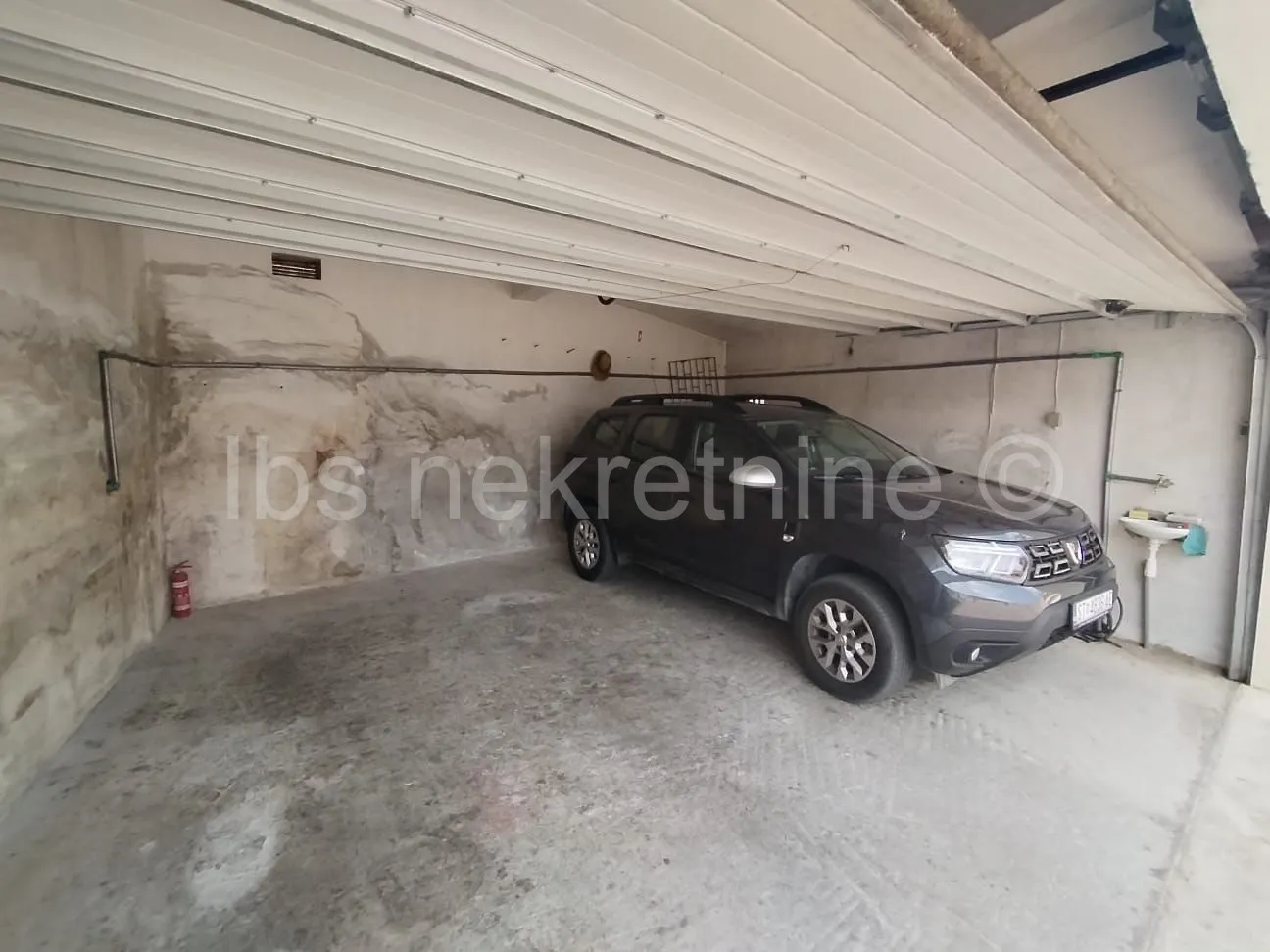 jedinstven stan na marjanu s vrtom i garažom - 145m² + 209m² vrta - slika 15