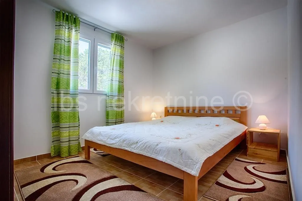 dvojna kuća s tri apartmana!! - slika 2