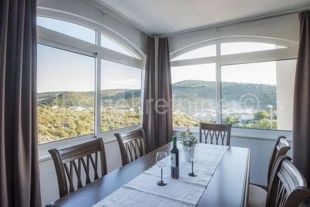 kuća sa četiri apartmana!! - slika 11