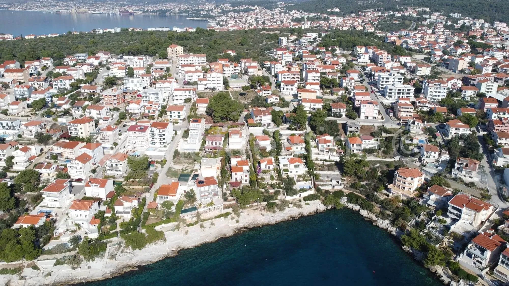 ***dvosoban stan sa vrtom-80m od mora!!!*** - slika 7