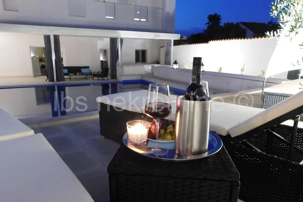 villa u sutivanu, brač - slika 13