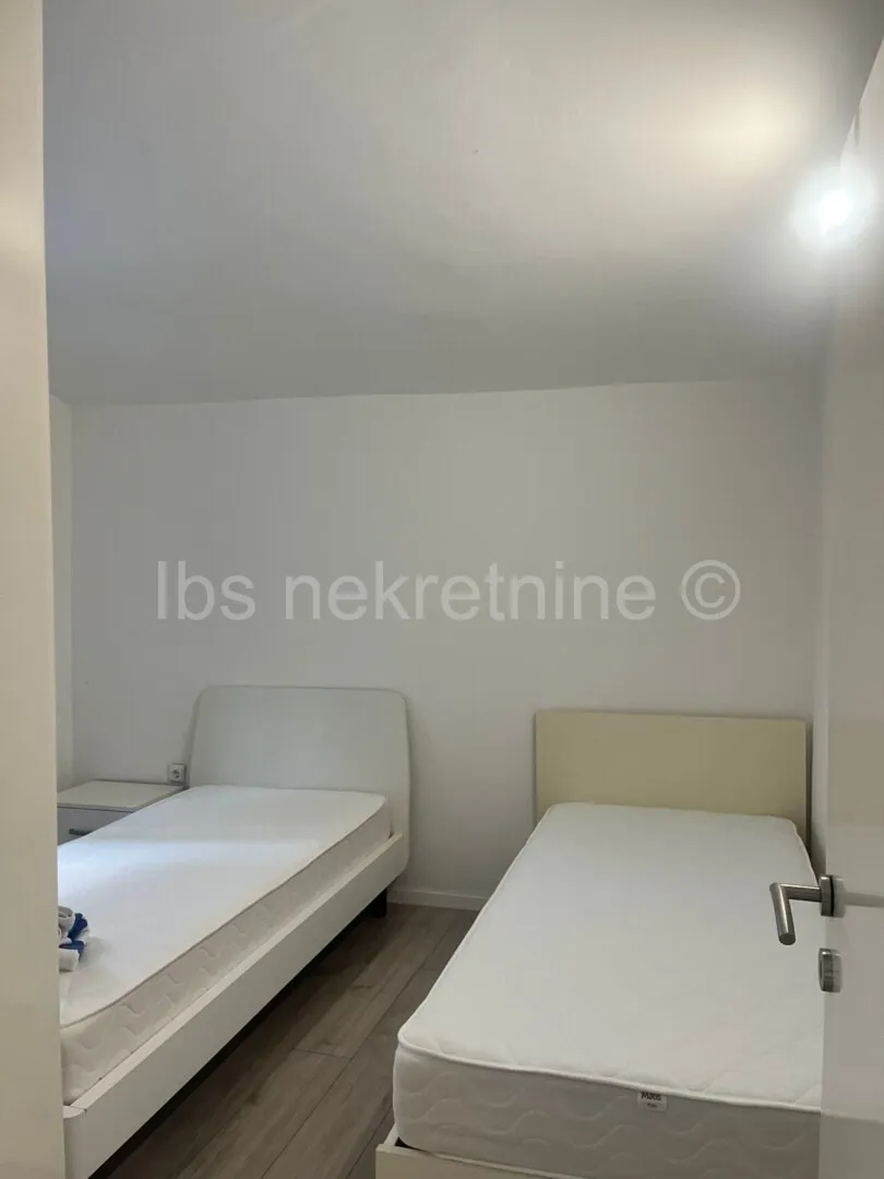 milna, brač - kompletno renovirana prizemnica, 65 m2, drugi red od mora - slika 4