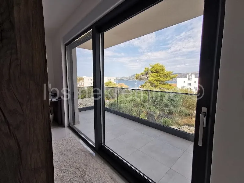 *** moderno namješten trosoban penthouse!!!*** - slika 13