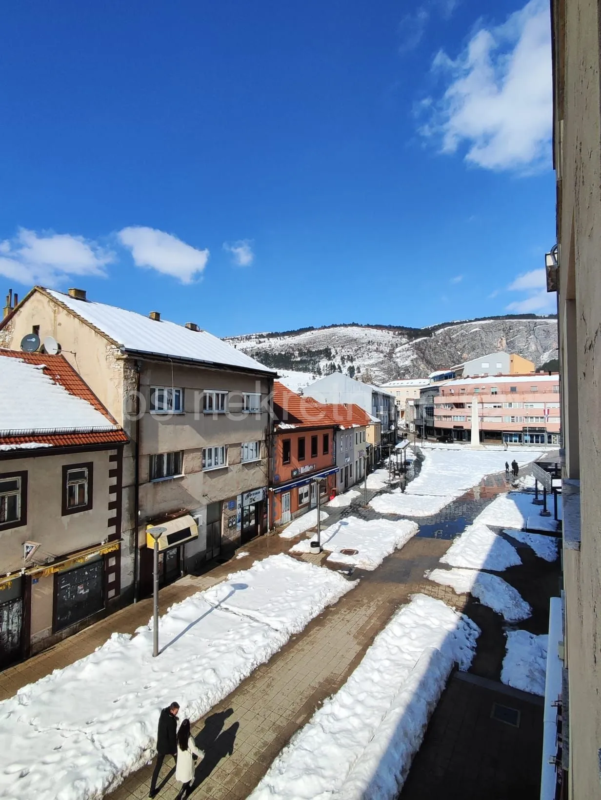 Livno dvosoban stan strogi centar - Livno, Livno