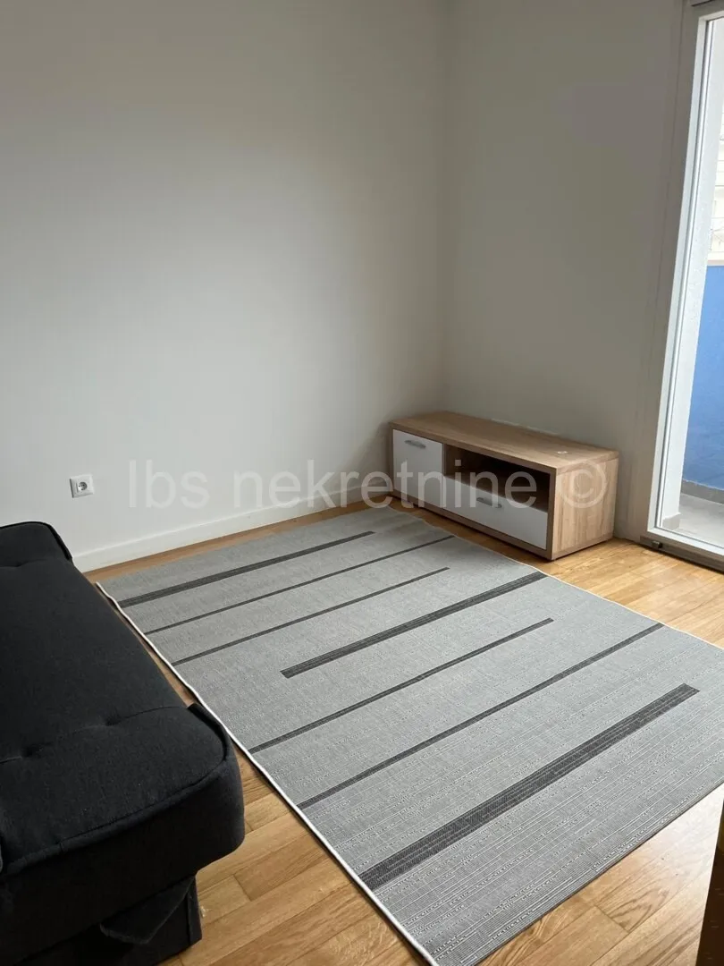 split, mejaši - jednosoban stan s garažom - slika 3