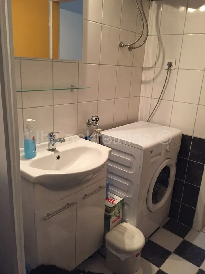apartman u supetru!! - slika 6