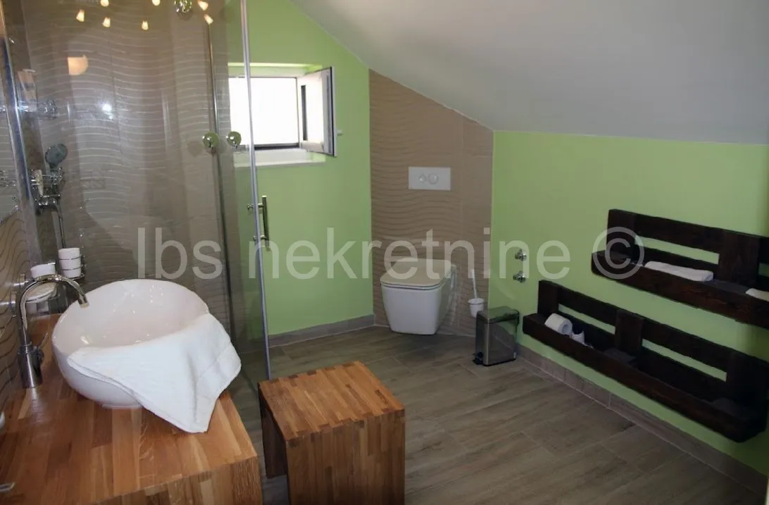 luksuzna kuća s prekrasnim panoramskim pogledom! - slika 12