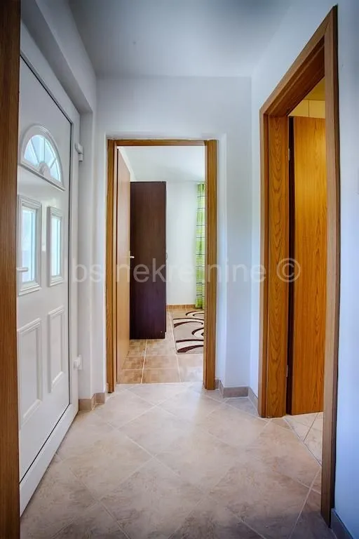 dvojna kuća s tri apartmana!! - slika 5