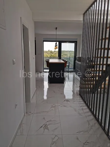 *** moderno namješten trosoban penthouse!!!*** - slika 2