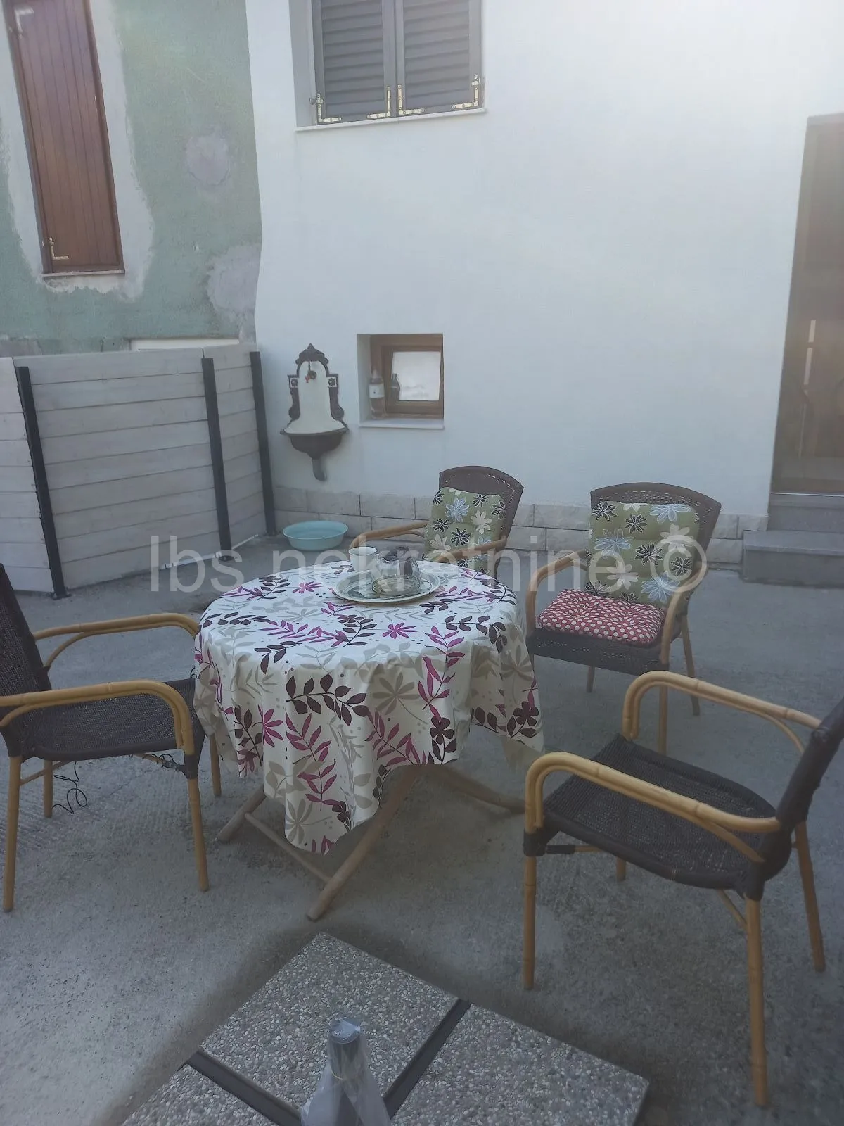 kuća prodaja sinj 101 m2 - slika 12