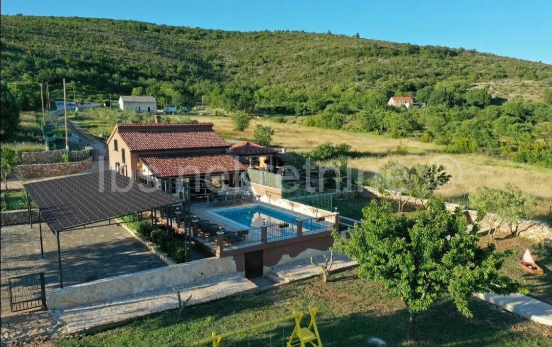 ***divojevići - seosko imanje na 10,000 m2!!!*** - slika 35