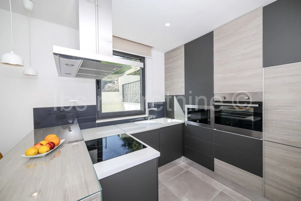 Trogir-Moderna vila drugi red do mora!!! - Saldun, Trogir