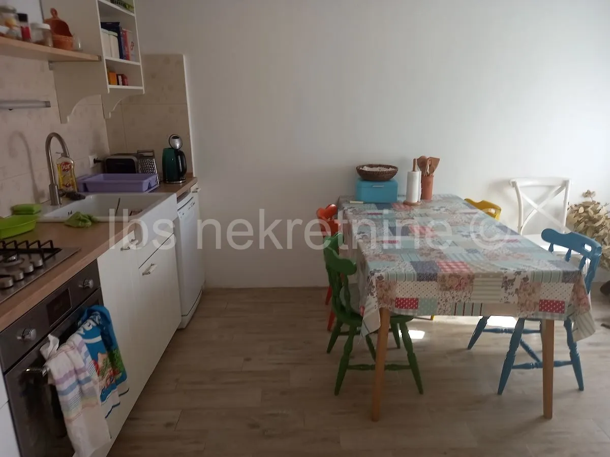 kuća prodaja sinj 101 m2 - slika 5