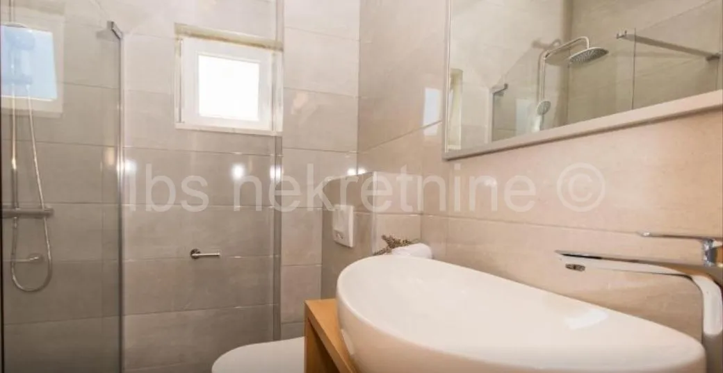 ***luksuzna vila s bazenom-slatine!!!*** - slika 14