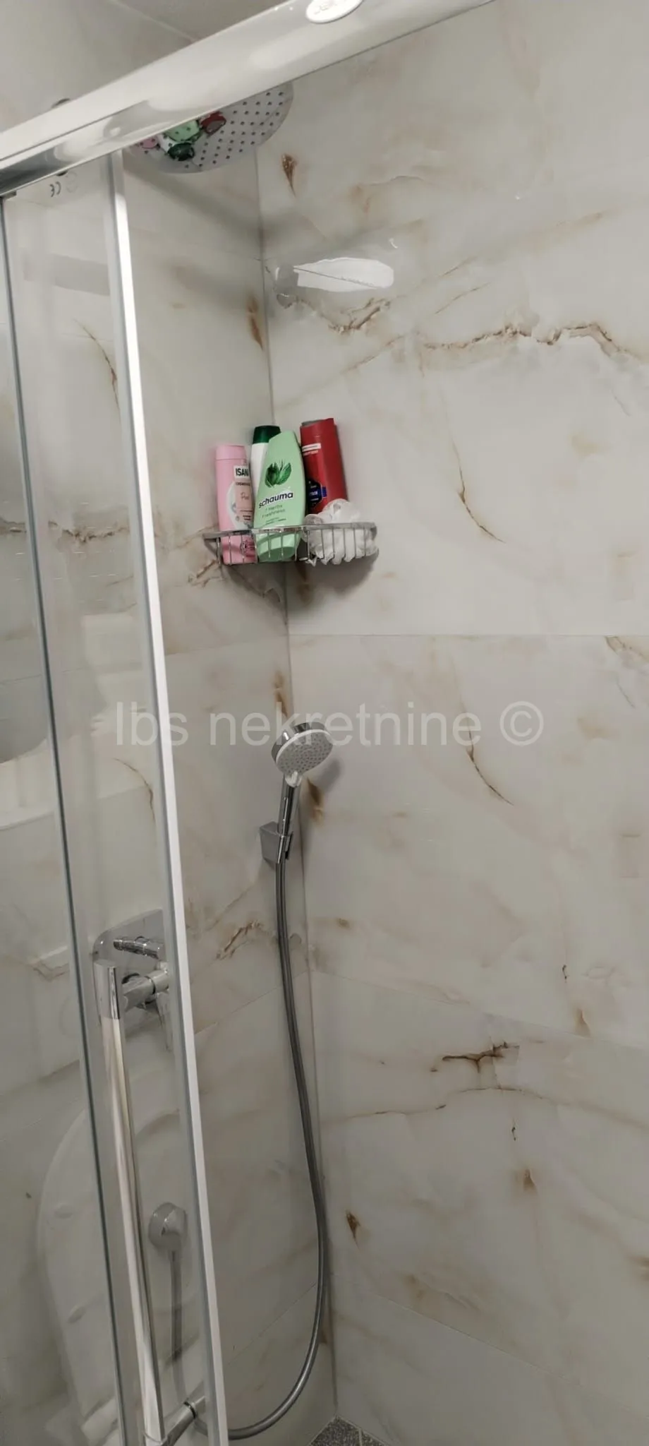gala kuća 110 m2 - slika 7