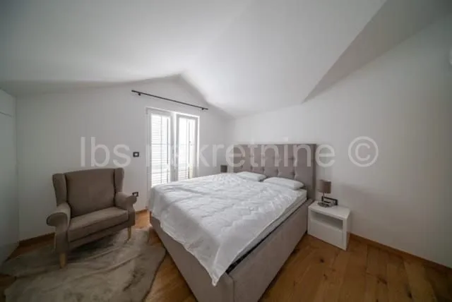 glavice - sinj, prekrasna moderna kuća na parceli od 3200m2!! - slika 22
