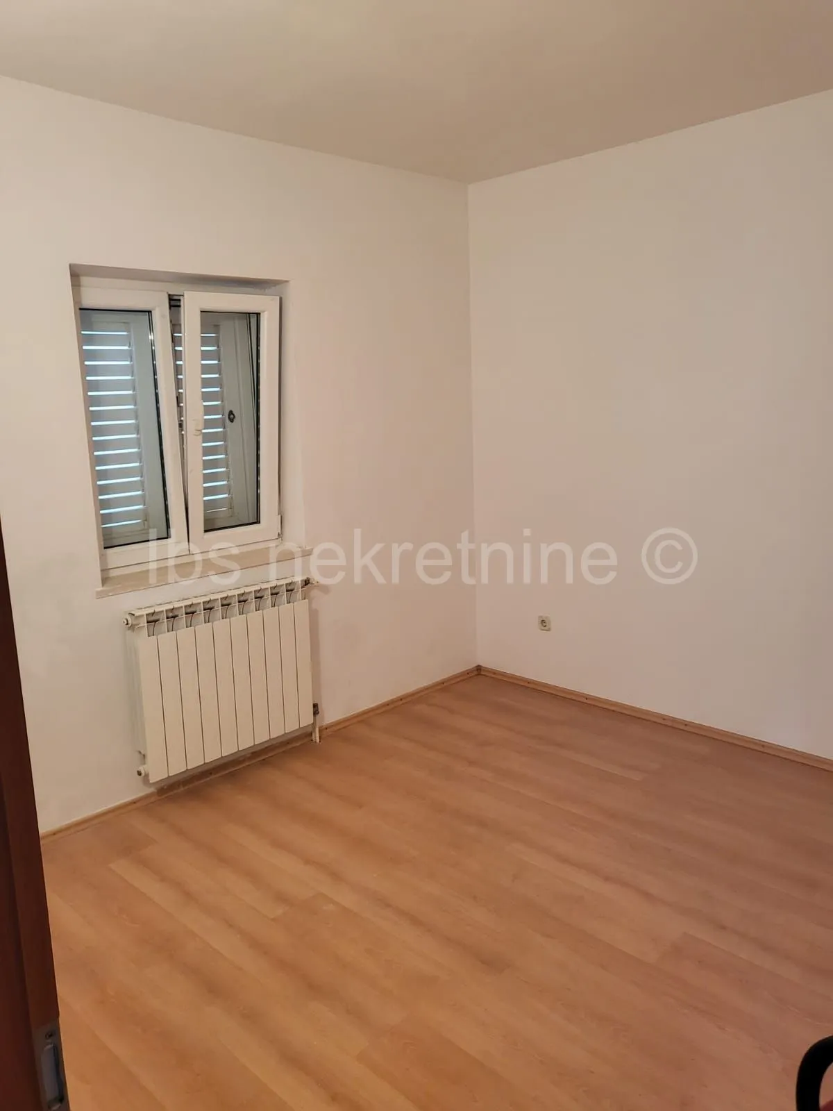 supetar - samostojeća kuća sa otvorenim pogledom na more!! - slika 21