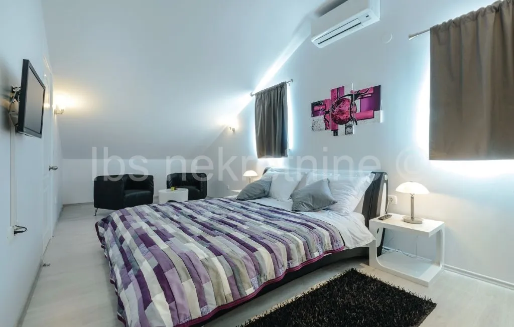 pelješac - prekrasna villa prvi red uz more!! - slika 14