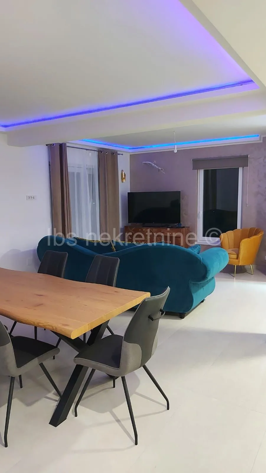 villa s bazenom i otvorenim pogledom na primošten i more! - slika 6