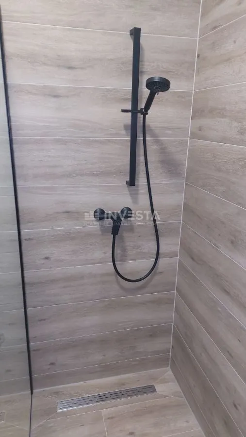 moderna vila u okolici poreča s pogledom na more - slika 37