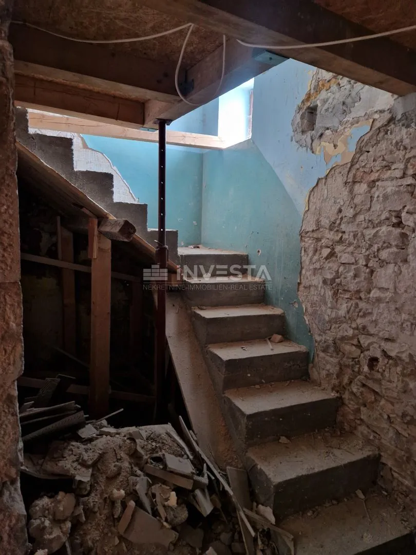 ližnjan, kuća od 85 m2 u fazi adaptacije - slika 9