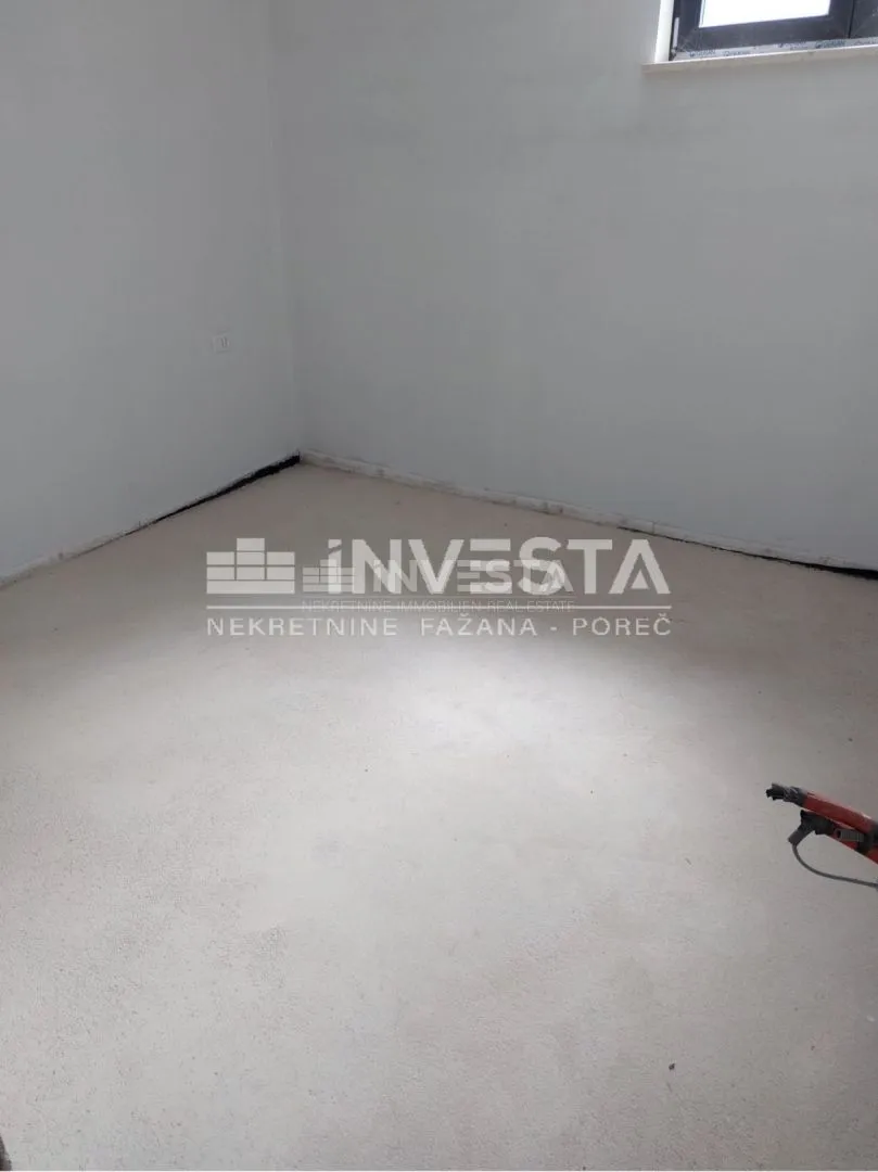poreč okolica, moderno uređena vila dvojnica s bazenom, novogradnja - slika 32