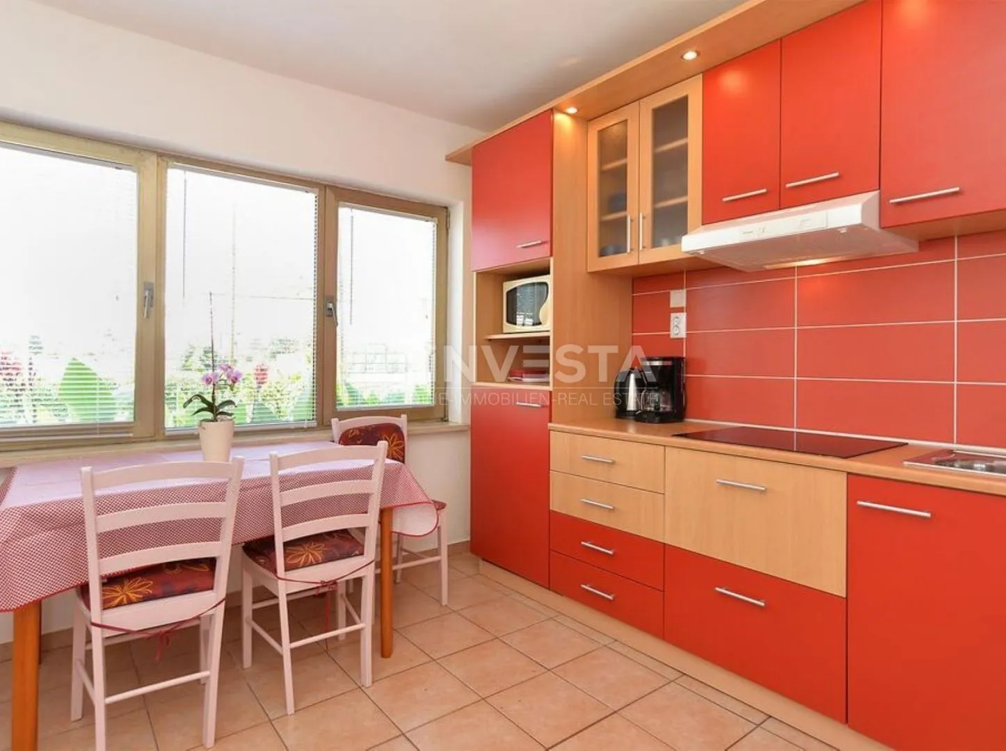 fažana, apartmanska kuća sa 6 stanova i bazenom - slika 10