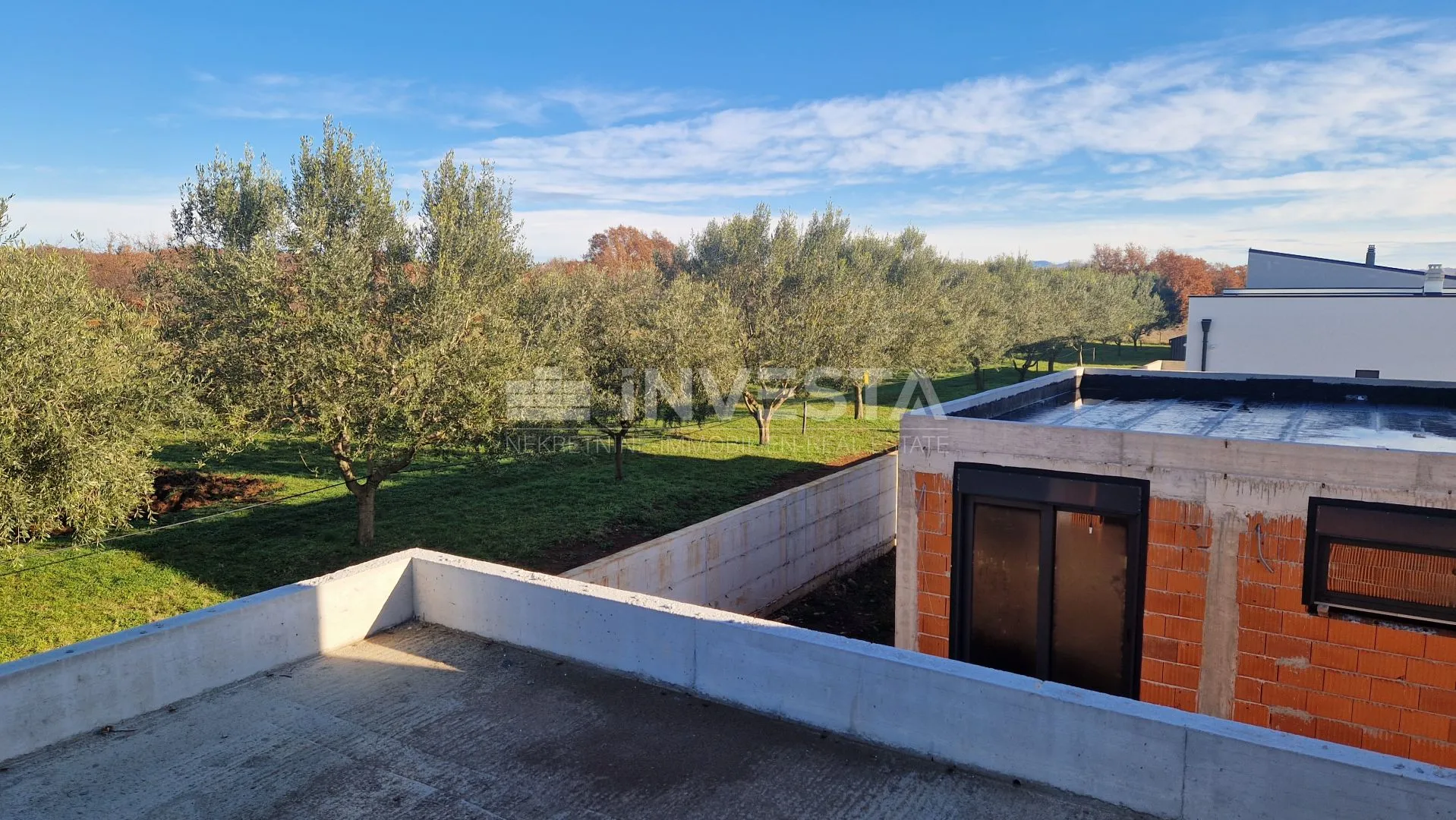 modernna vila -mirna lokacija - slika 8