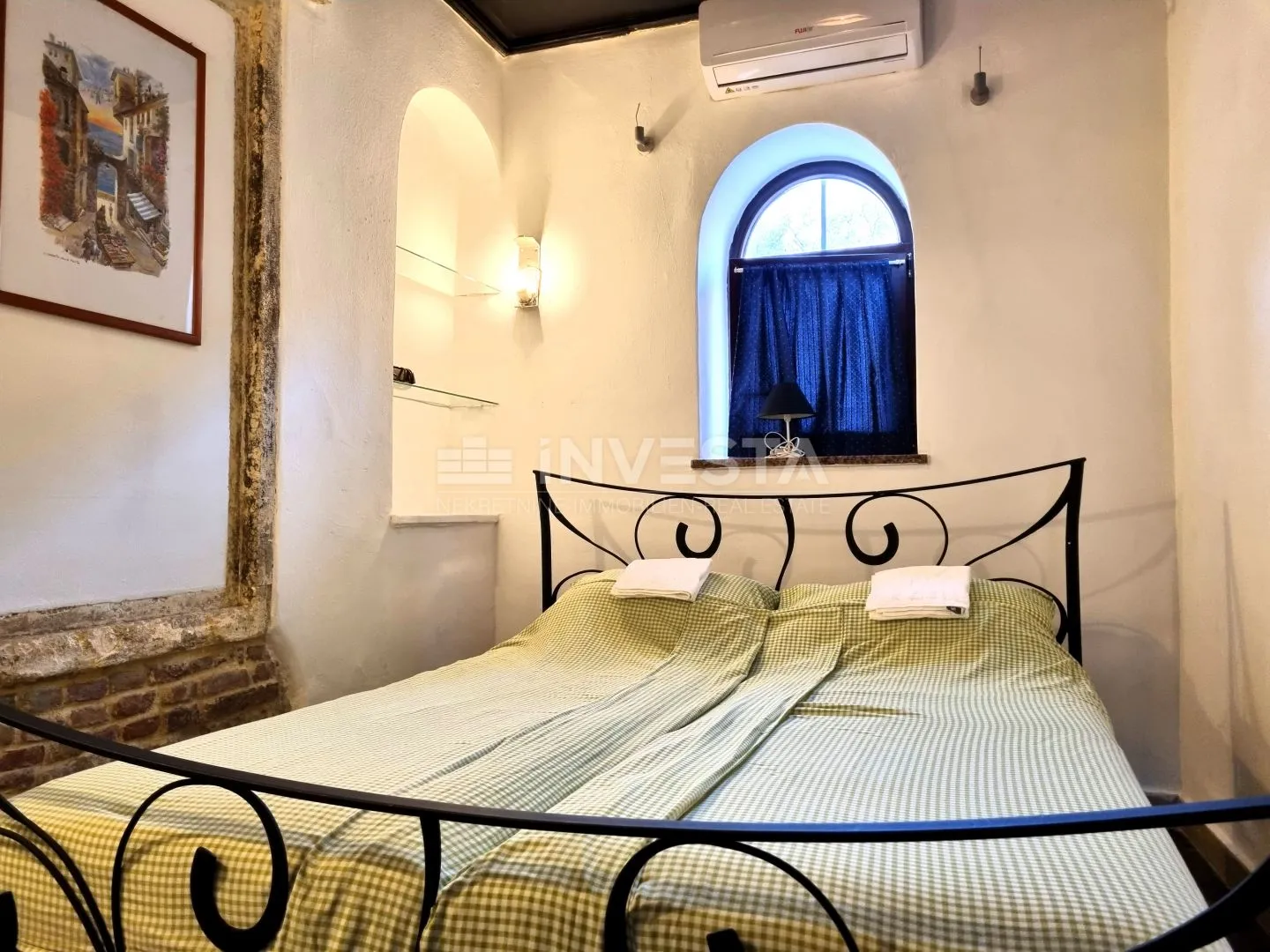 pula, strogi centar, kuća s 3 stana + poslovni prostor, pogled more - slika 2